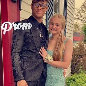 Meet your Posher, Maddox